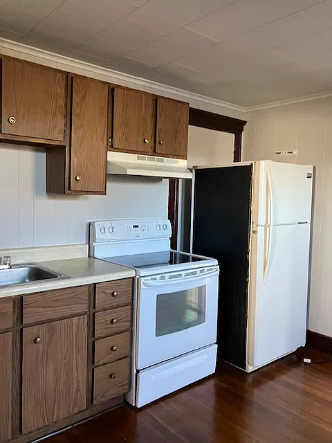 40 Pratt St #2