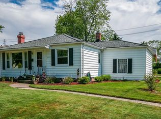 4968 S Sedgewick Rd, Lyndhurst, OH 44124
