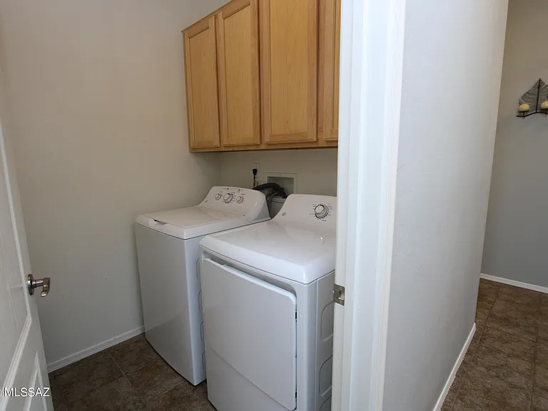 3725 E Northern Dancer Rd — Photo 23