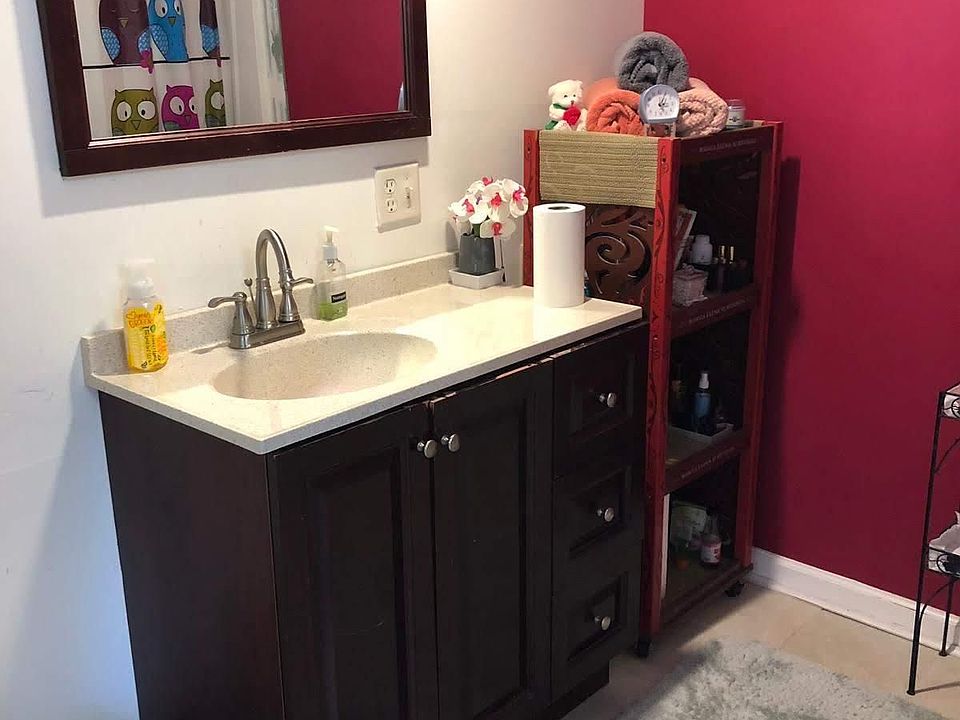 2nd image of 79 Yale Dr #1