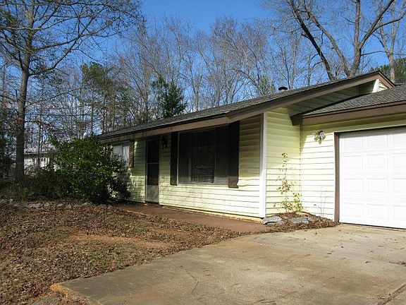 2nd image of 38 Crocker Dr