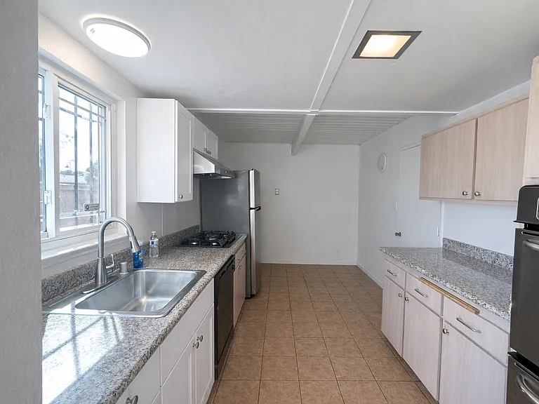 5122 Potrero Ave — Photo 13
