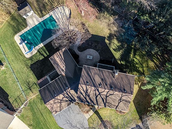 2nd image of 2281 McRae Ct