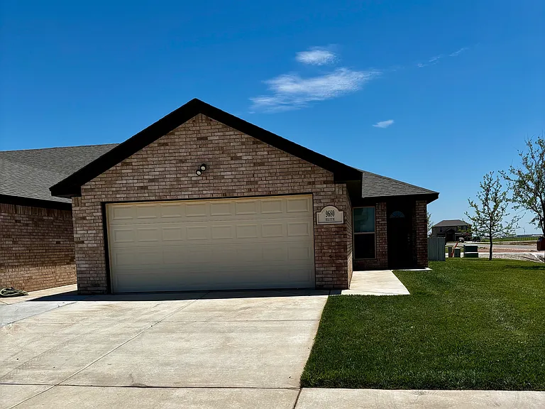 9680 Elite St — Photo 2