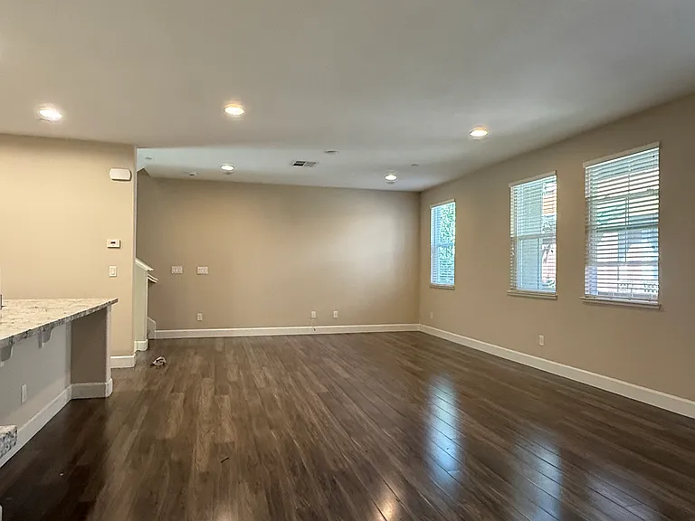 1639 Murasky Pl — Photo 12