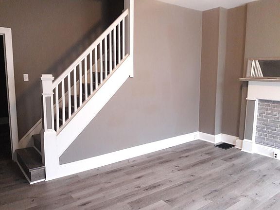 Living Room Area (View 3)