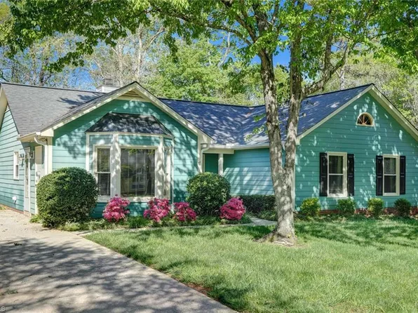 3515 River Springs Ct, Greensboro, NC 27410