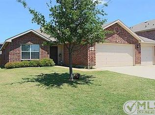 1613 Withers Way, Krum, TX 76249