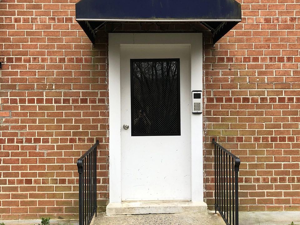 1st image of 94 Husson St