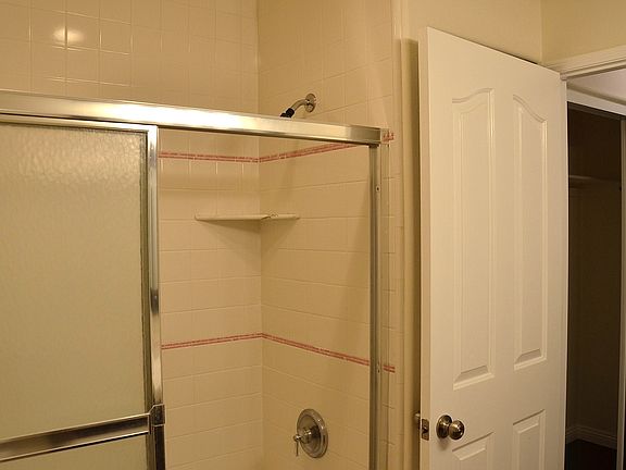 3rd image of 3401 Barham Blvd APT 8
