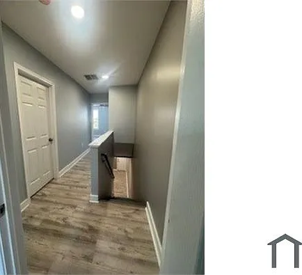 1836 Laurens St — Photo 9