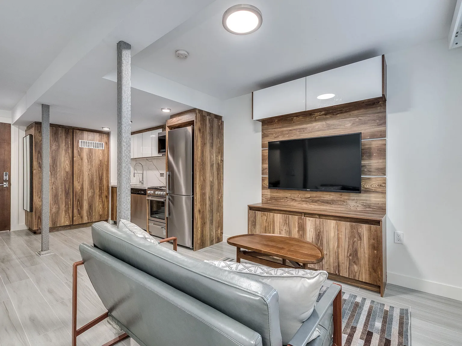1 bed, 465 sqft, $2,850 — Photo 1