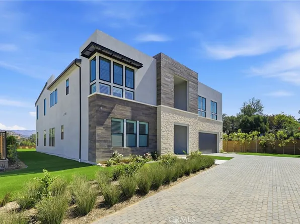 22801 Seaqua Cir, Chatsworth, CA 91311