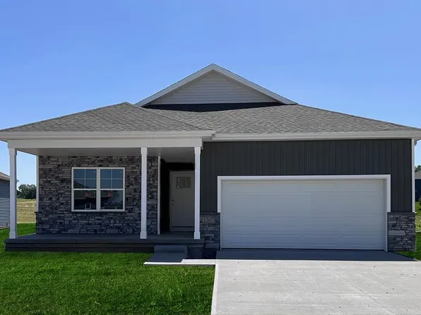 3307 Dreusicke Dr, Coralville, IA 52241