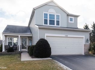 1587 Arborwood Cir, Romeoville, IL 60446