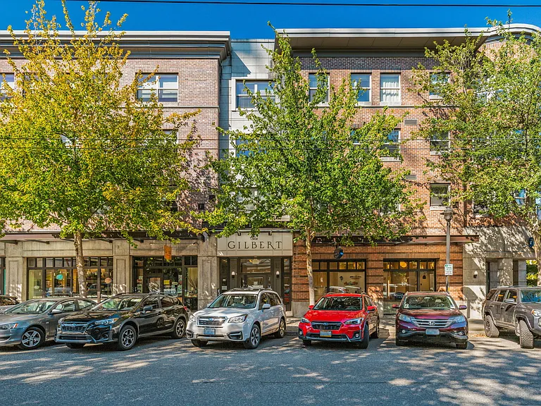 Gilbert House Apartments — Photo 18