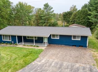 2329 Hoppe Rd, Chelsea, MI 48118