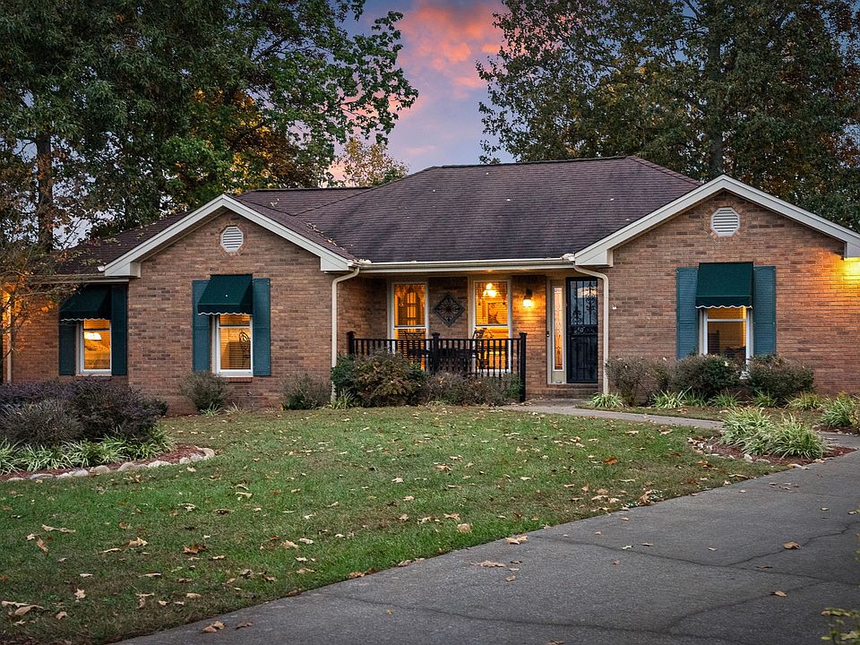 1st image of 2708 Lancashire Ct