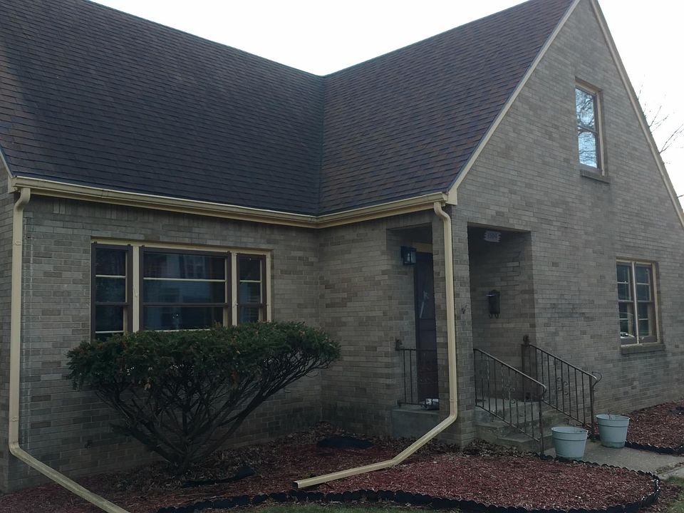 1st image of 1504 Burton St