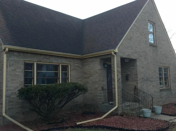 1504 Burton St, Rockford, IL 61103