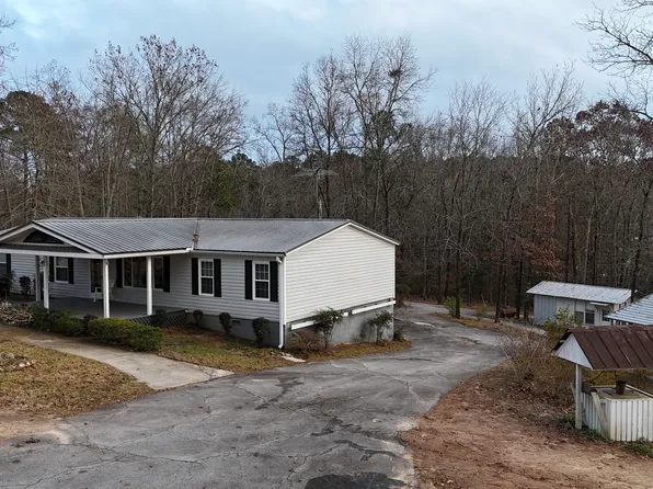 1424 Broad River Scenic Dr, Tignall, GA 30668