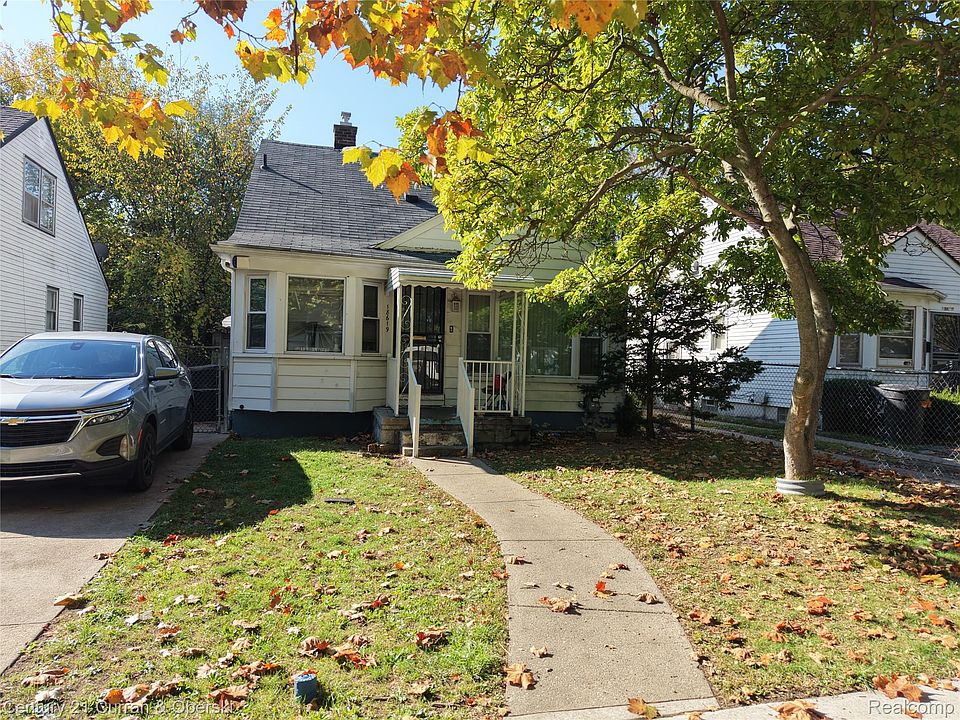 1st image of 18649 Gilchrist St