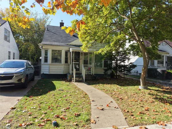 18649 Gilchrist St, Detroit, MI 48235