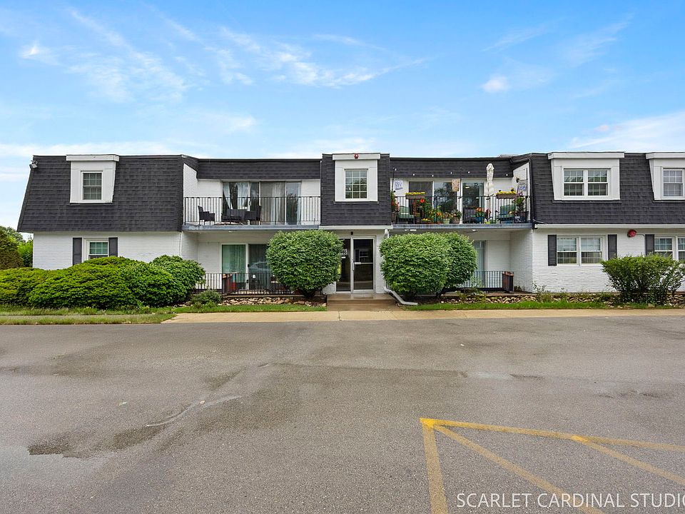 1st image of 1115 Royal Street George Dr #206