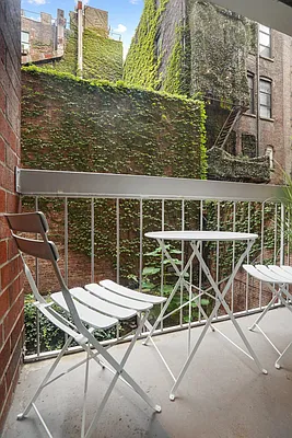 Rented by Level Group | media 11