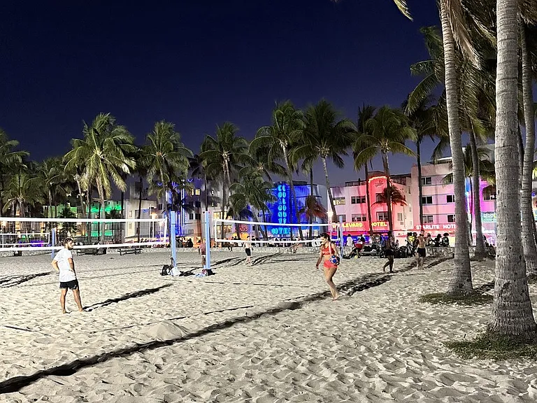 Ocean Drive Night Life