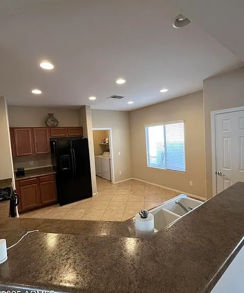 26087 W Tonto Ln — Photo 9