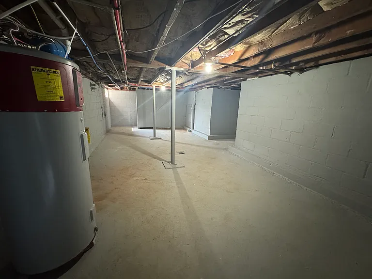 825 Maryland Ave — Photo 24