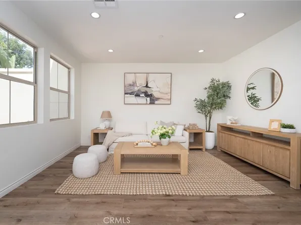 94 Hedge Bloom, Irvine, CA 92618