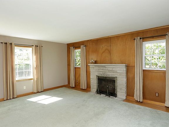 2nd image of 349 Boiling Springs Dr