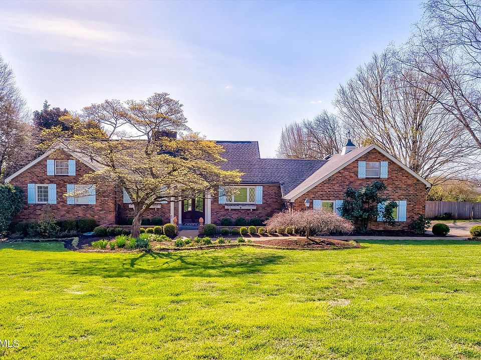 1st image of 7008 Wellington Dr