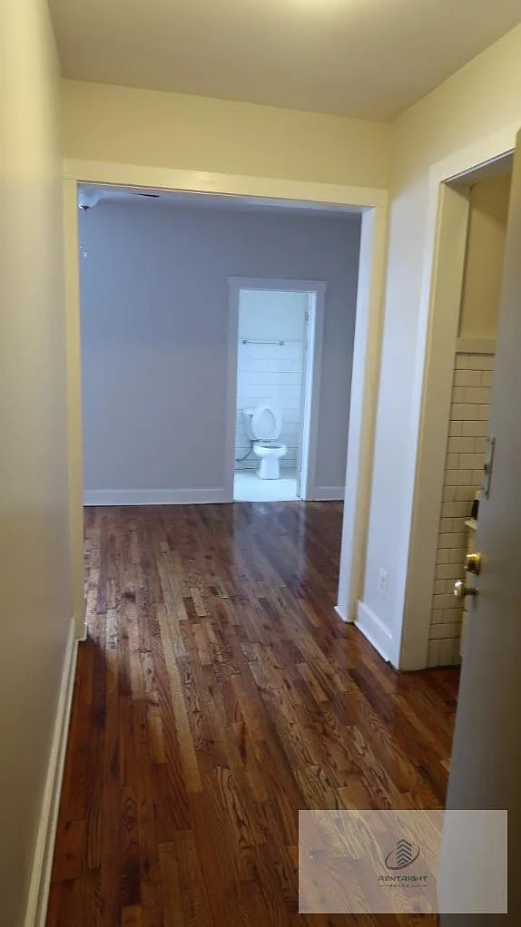 1 bed, 1.0 bath, 500 sqft, $1,350 — Photo 4