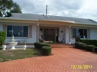 319 S Spring Blvd, Tarpon Springs, FL 34689