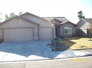 24 Asilomar Dr, Madera, CA