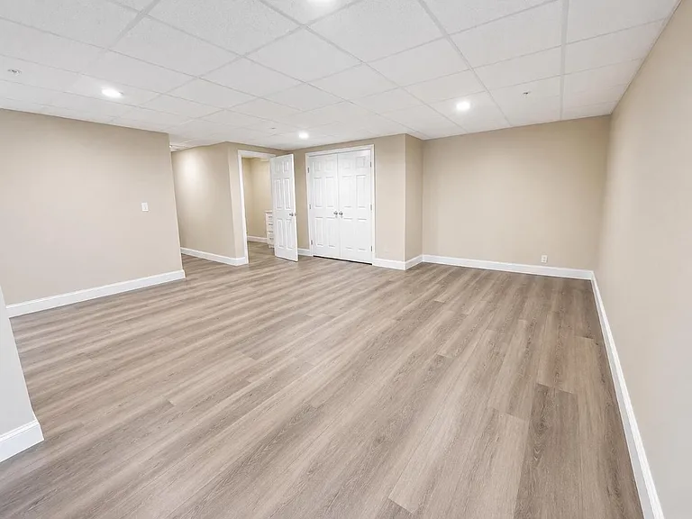 199 Main St #4 — Photo 3