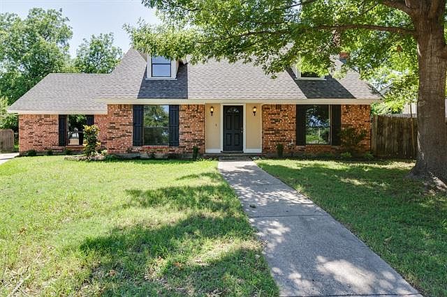 1st image of 2601 Meadow Lake Dr