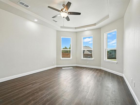 4th image of 209 Nwa Allen Blvd