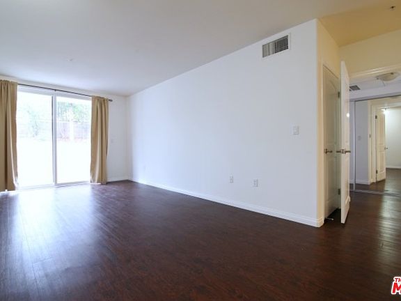 3rd image of 3740 Santa Rosalia Dr APT 116