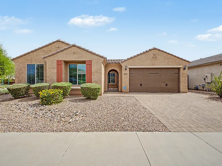 2539 W Rabjohn Rd — Photo 1