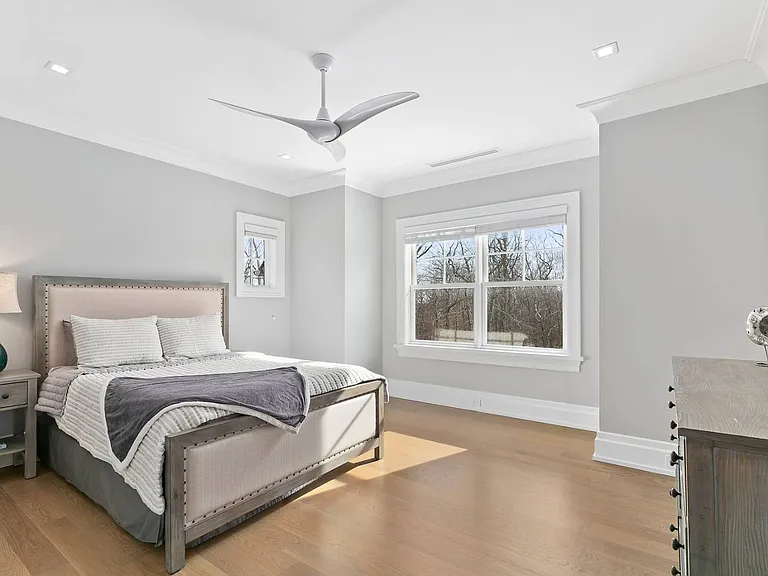 2 Frazier Ave — Photo 10