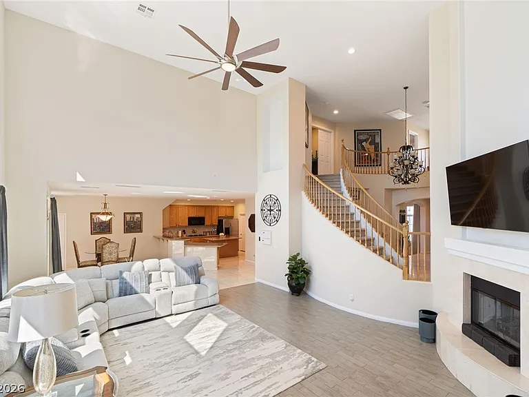 8929 Glenistar Gate Ave — Photo 4
