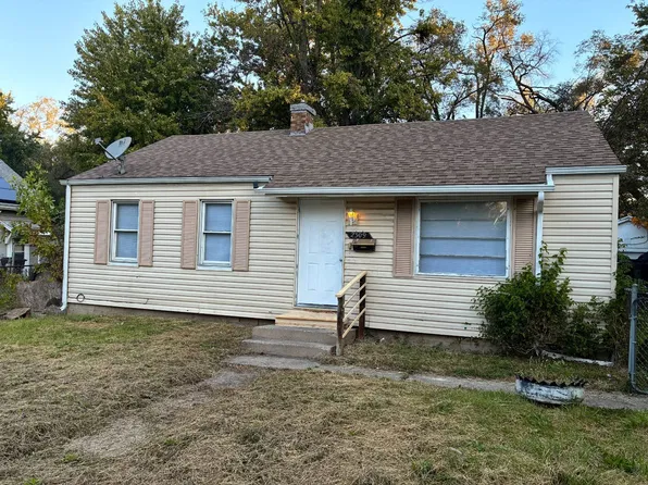 2309 W Howett St, Peoria, IL 61605