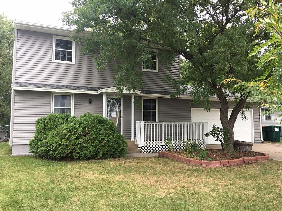 1st image of 10773 6th St NE