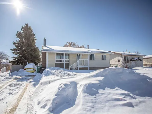 10403 N 106th Ave, High Level, AB T0H 1Z0