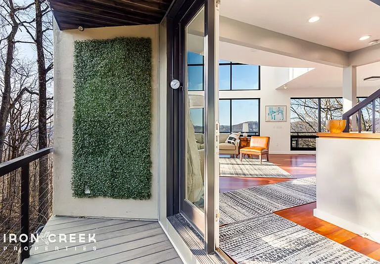 910 Rockhold Dr — Photo 19