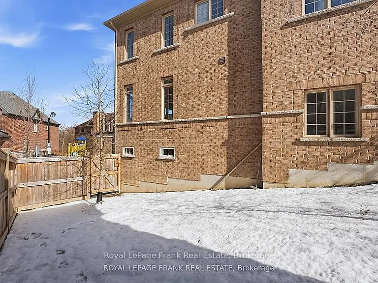6 Aldridge Ln — Photo 41